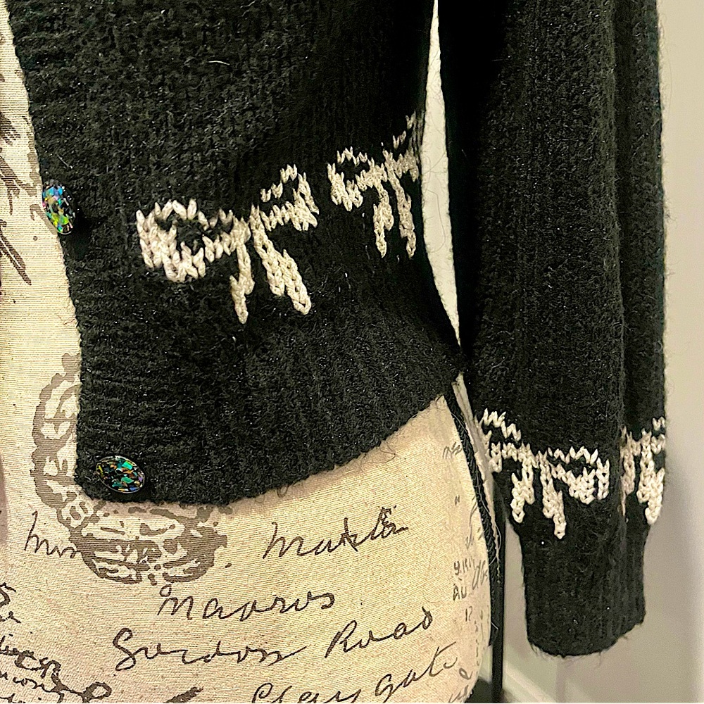 Kimchi Blue Marabell Bow Button Down Cardigan in Black with White - Picture 15 of 16